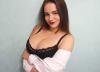 Hier bin ich - die Frau deiner Träume :) Ich bin alles, was du brauchst und habe einen sehr sexy Körper, den ich dir gerne zeigen würde... ;) Wenn du magst, tanze ich für dich ! Ich zeig mich jeoch maximal in sexy Unterwäsche
