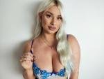 Luxuriaa - Mein Name ist Luxi, deine blonde, süße Freundin, die dich in den Wahnsinn treiben kann