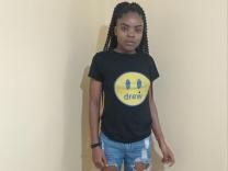 Juliaa - Hallo, ich bin ein schlankes, zierliches Mädchen und freue mich, auf Ihrer Plattform zu sein