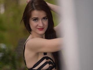 Luisa Diamant  Hallo mein Lieber, schön das du dir mein Profil ansiehst.



Ich bin die Luisa, jung, frech und aus dem Münsterland.



Ich liebe aufregende sexuelle Erlebnisse. Am allermeisten kickt es mich, meine Sexualität im Freien auszuleben.



Der Kick erwischt werden zu können, beschert mir dir geilsten und unvergesslichsten Orgasmen.



Das bedeutet aber nicht das es nicht auch im Bett zur Sache gehen kann... ;-).



Der Diamant ist ein sehr besonderer und vielfältiger Edelstein - kaum in Worte zu fassen...



ABER wie sagt `Mann` so schön, lange Rede kurzer Sinn - probiere mich einfach aus.



Ich bin schon sehr gespannt auf dich...



Kussi Luisa