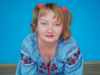 LusiRed  Hallo Leute! Eva ist endlich hier :) Ich denke gerne über mich, dass ich alles sein kann, was ein Mann braucht: eine Frau, eine Freundin, eine Schulter, die dich unterstützen kann und eine gute Gesellschaft für lustige Momente! :X Ich fordere dich auf, mich kennenzulernen