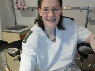 Breedme  Ich bin naturgeil und mag es spontan zu wi**en und mich zu zeigen. Gerne auch mehr.