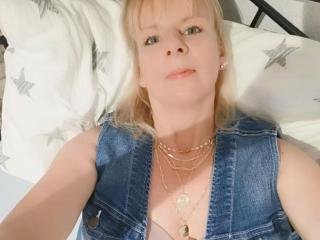 SexyJanina  Ich bin Janina und komme aus Rheinland-Pfalz .

Ich liebe Sex  und suche Spass. Du auch ? 

Egal ob nur chatten , per Livecam oder auch real. Ich  bin gespannt was mich hier aufregendes und interessantes erwartet.

Ich bin täglich  für dich vor der Livecam und im Chat.