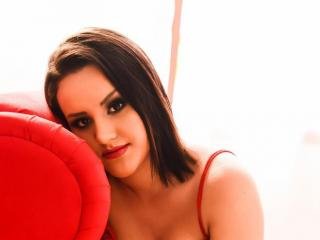 LUCKGIRL18  Brasilianischer Architekturstudent, und ziemlich frech! Lust auf ein bisschen Spaß mit mir?